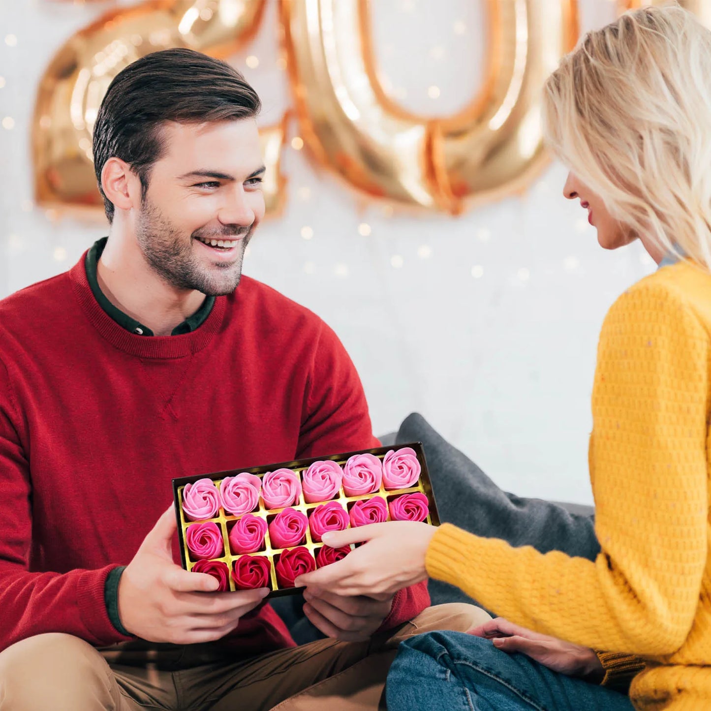 Romantic Soap Rose Flowers Gift Box – Scented Fake Flower Petals for Bath, Home Décor & Weddings | Valentine’s Day, Anniversary, Party & Gift Set